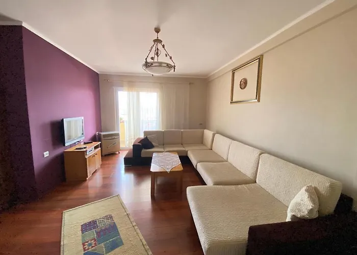 公寓 The Night Centre