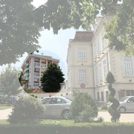 The Night Centre 아파트 Shkodër